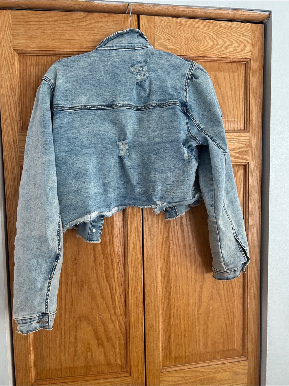 Cropped Light Blue Denim Jacket - Women - Picture 4 of 10